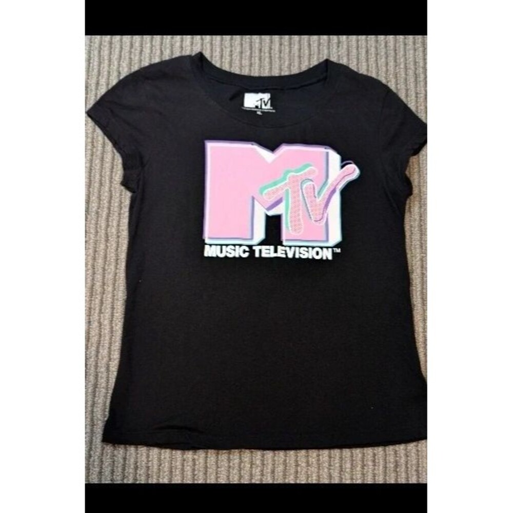 MTV shirt size XL